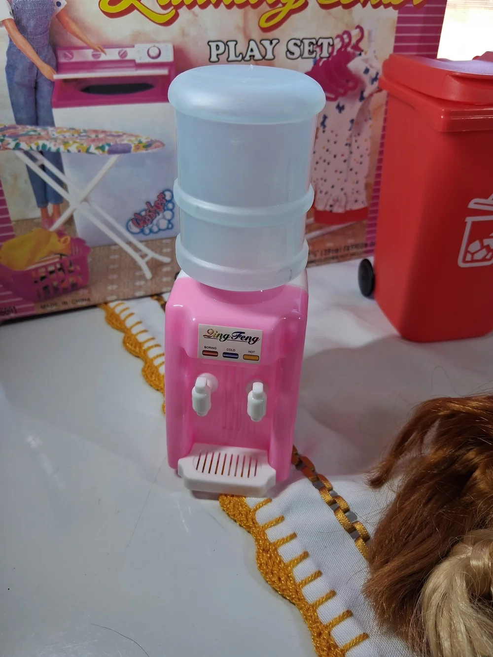 Kids Toys Fashion Doll Playset with Pink and Red Accessories